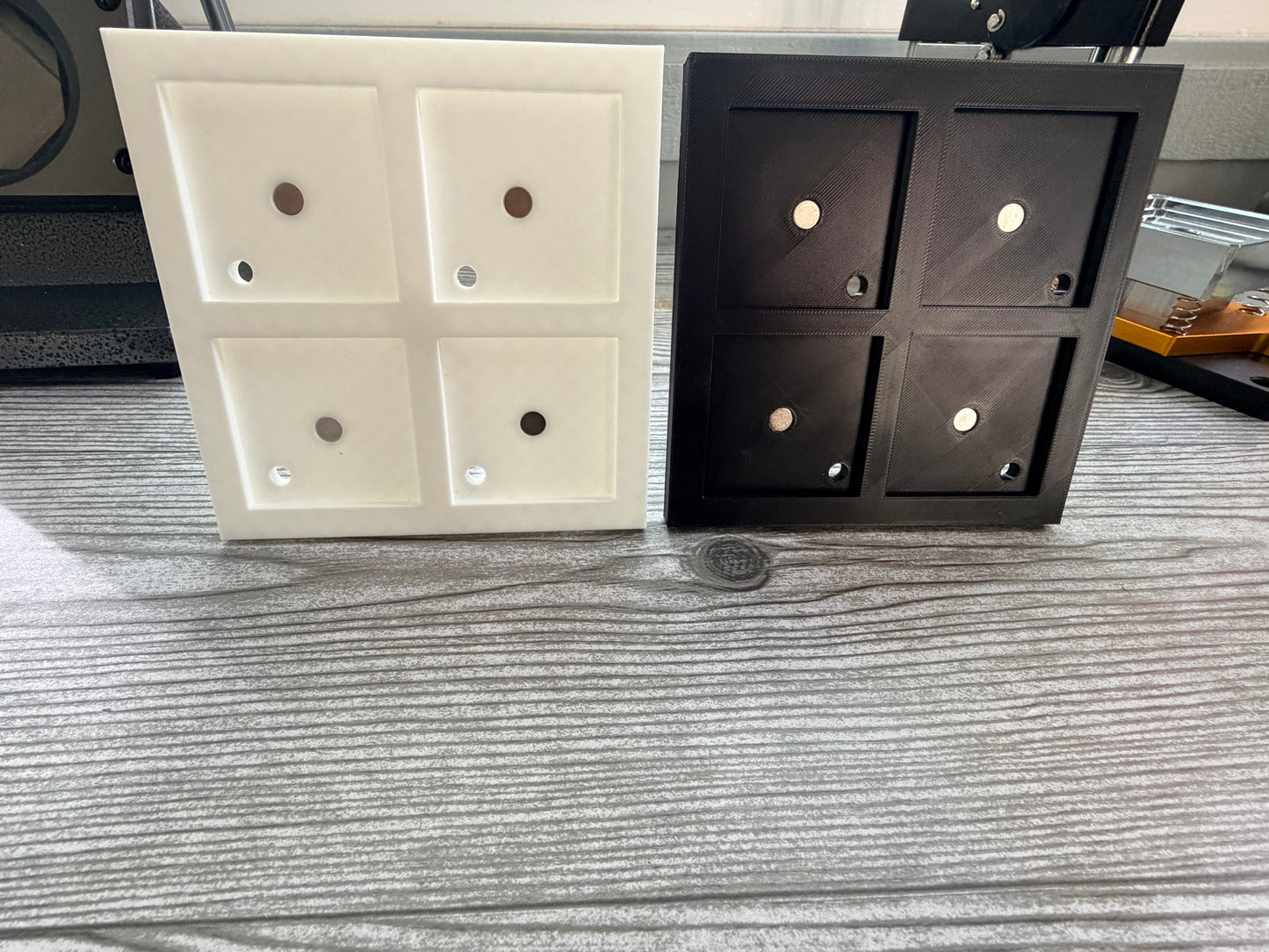 4 Photo Magnet Frame