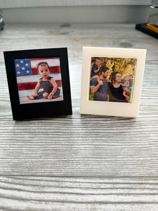 Polaroid Style Magnet Frame